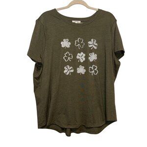 NWT Maurices Green Clover Shamrock Graphic Womens T-Shirt 2X Short Sleeve